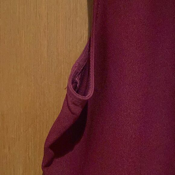 Liz Claiborne career sleeveless blouse size L color burgundy wine - Picture 5 of 8